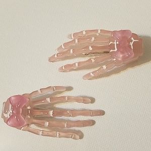 3×$15...💀HAIR CLIP'S💀